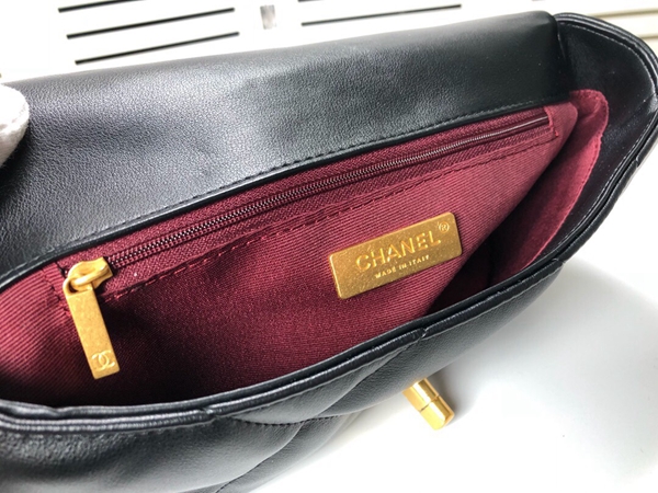 シャネルバッグ角部分ディテール